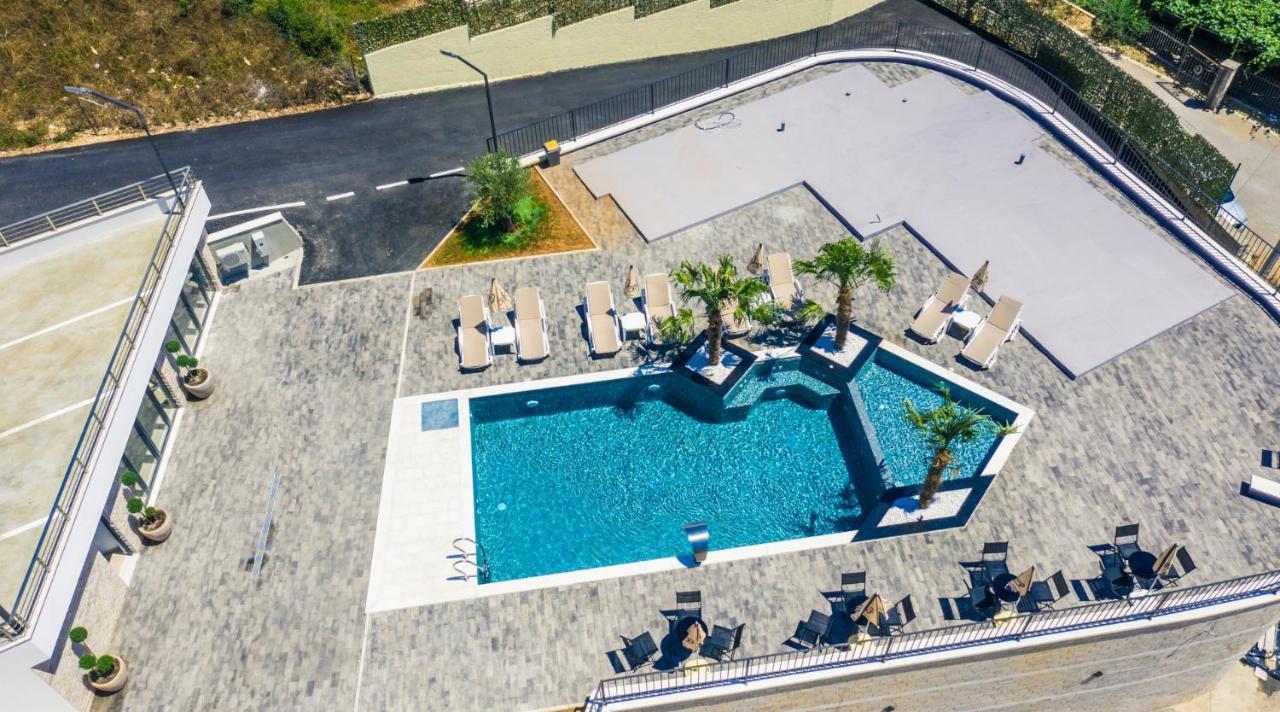 Eagles Apartments & Suites Ulcinj Esterno foto