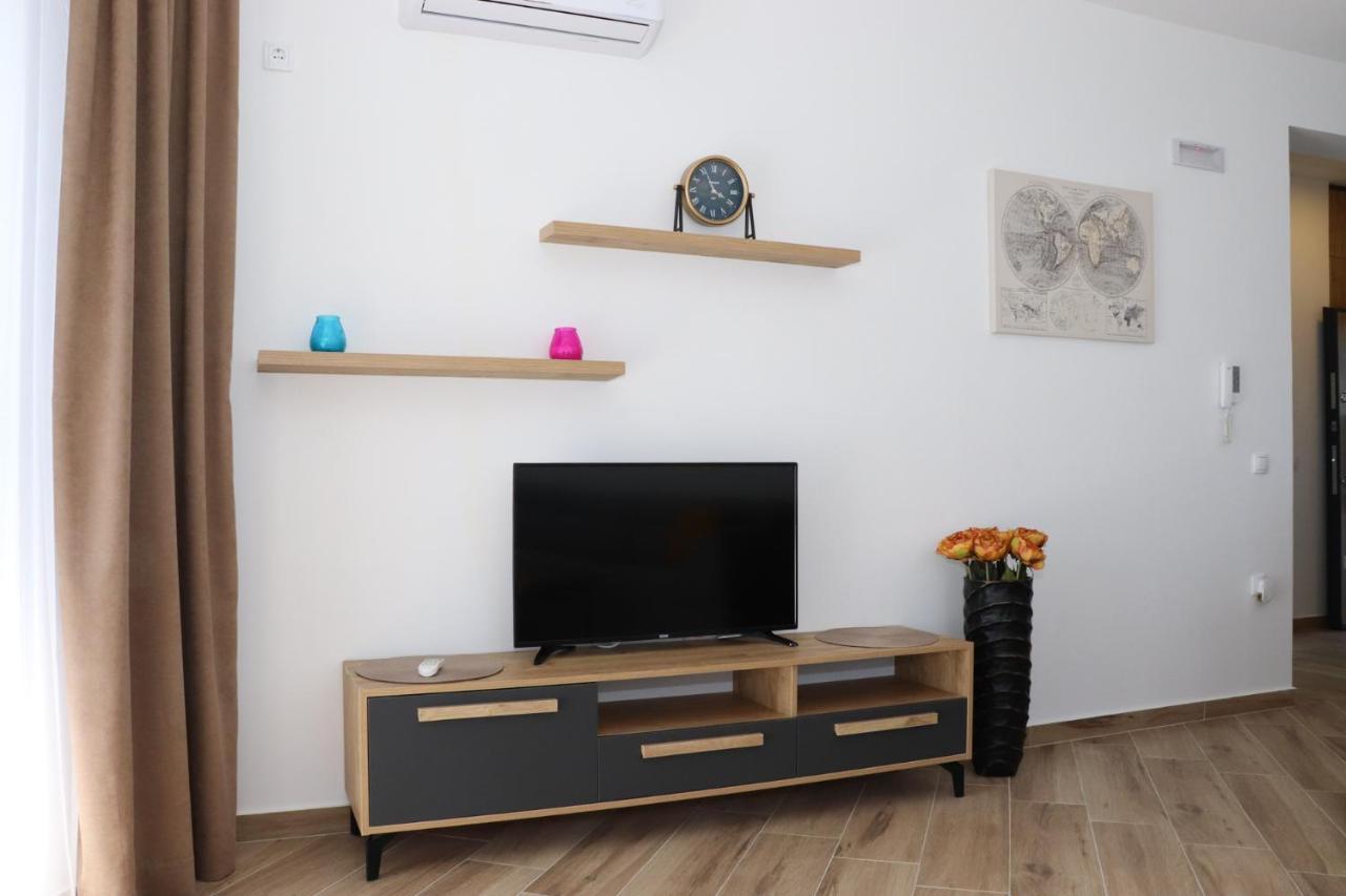 Eagles Apartments & Suites Ulcinj Esterno foto