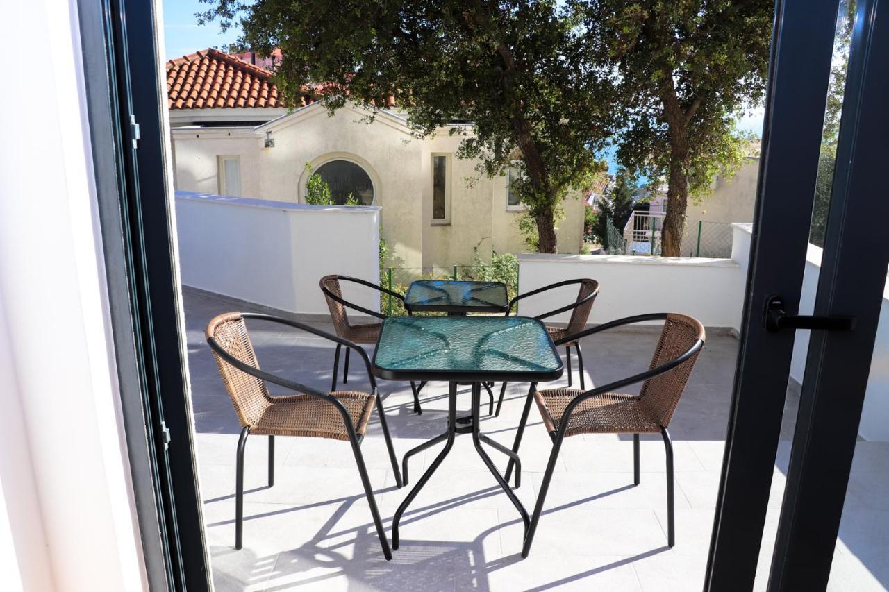 Eagles Apartments & Suites Ulcinj Esterno foto