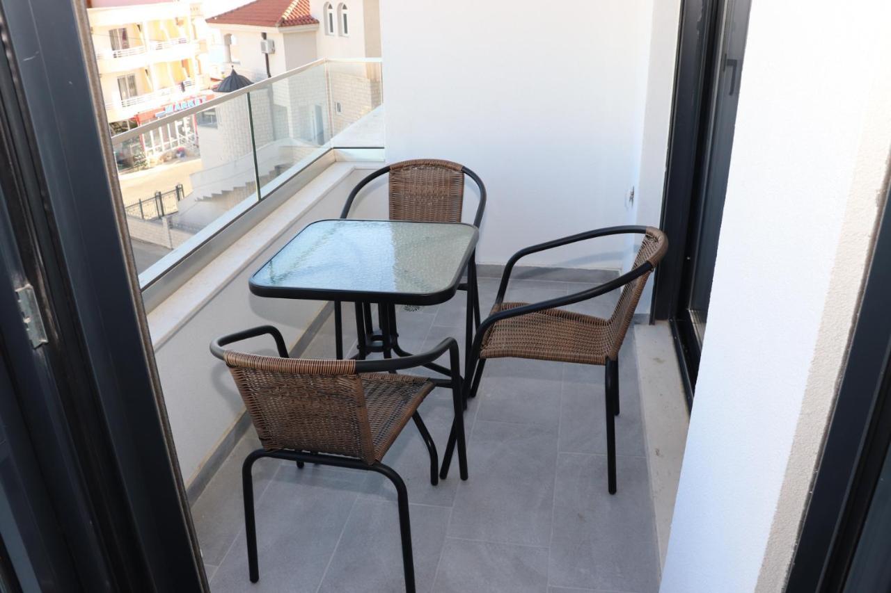 Eagles Apartments & Suites Ulcinj Esterno foto