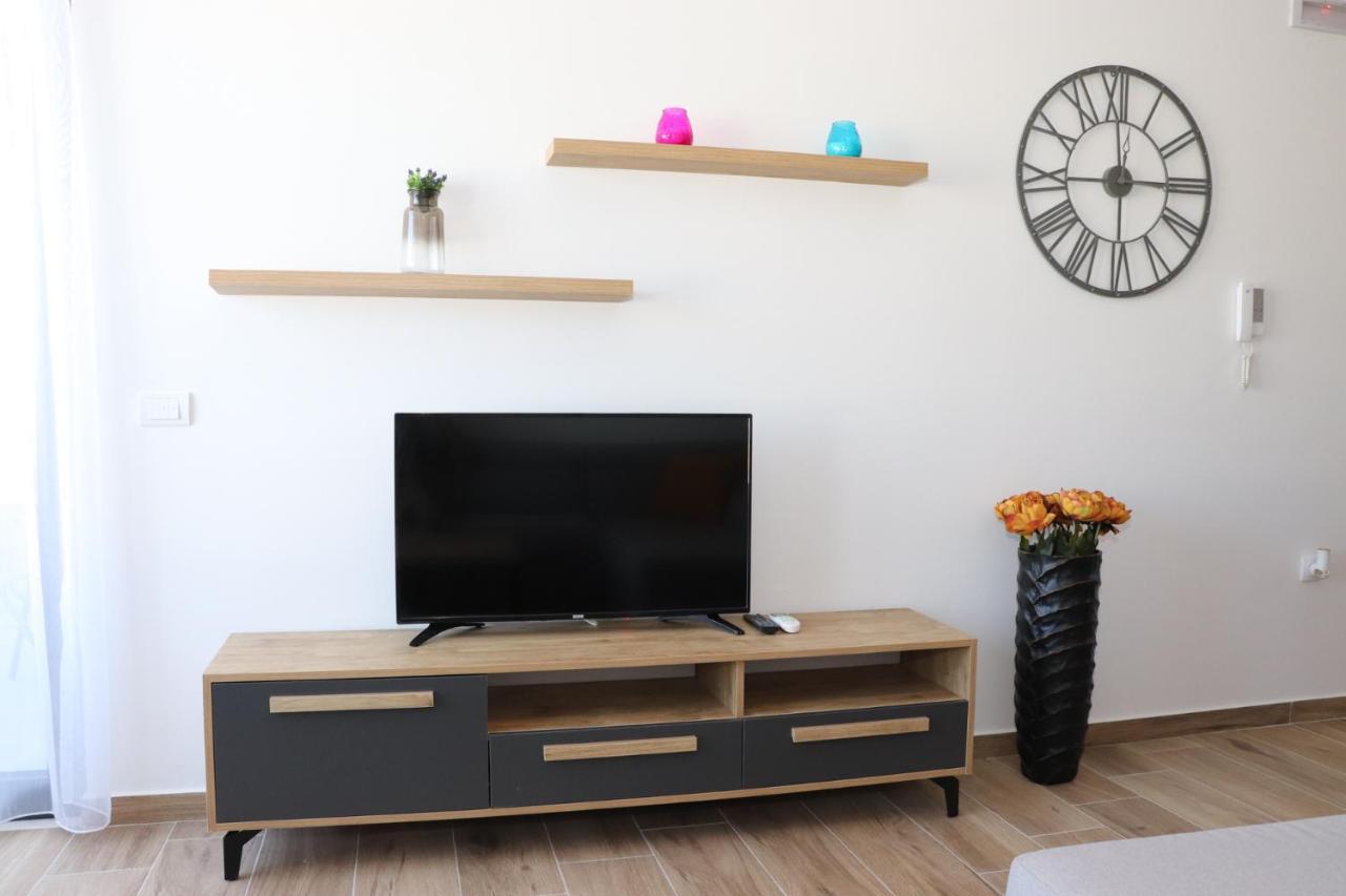 Eagles Apartments & Suites Ulcinj Esterno foto