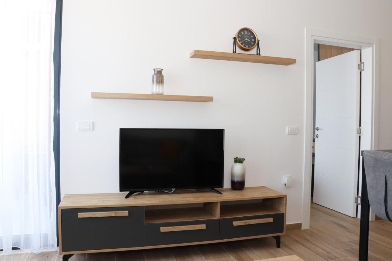 Eagles Apartments & Suites Ulcinj Esterno foto