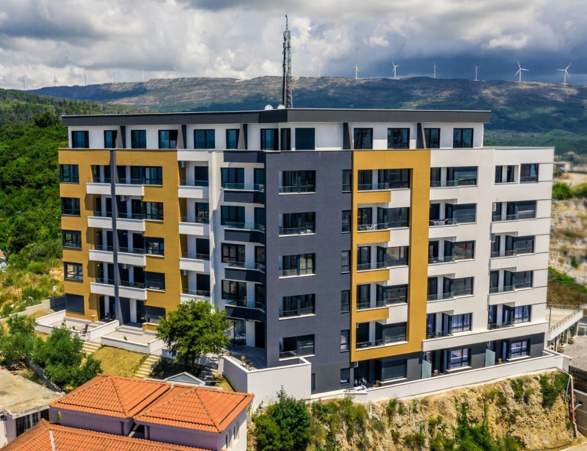 Eagles Apartments & Suites Ulcinj Esterno foto