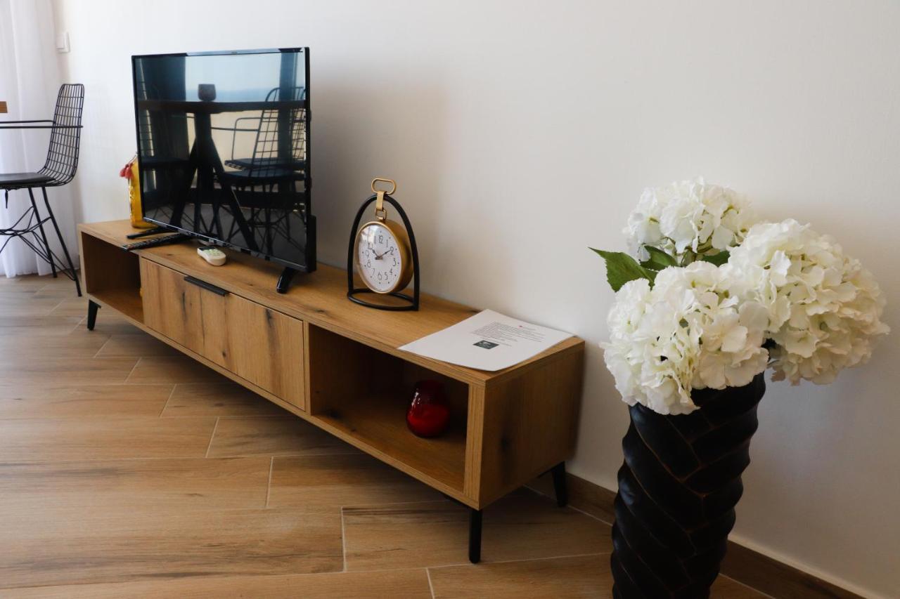 Eagles Apartments & Suites Ulcinj Esterno foto